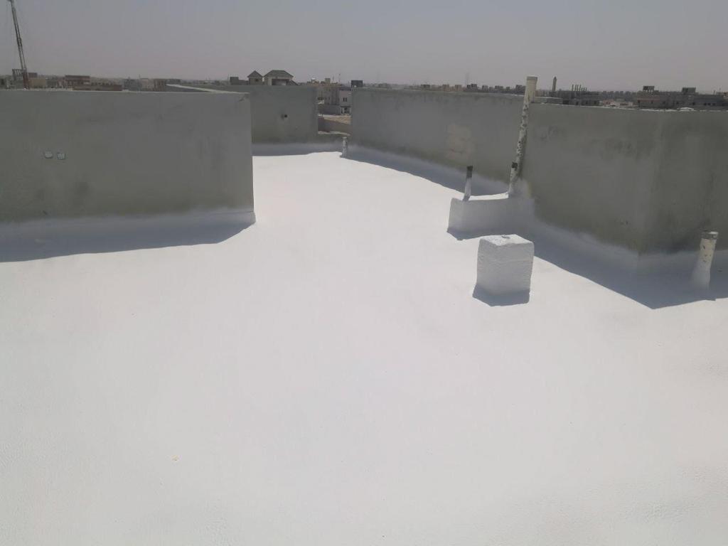 عازل اسطح بولي يوريثان
